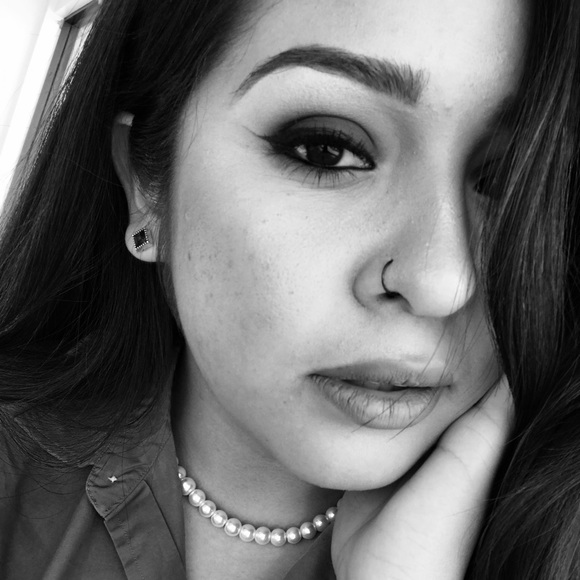 Meet your Posher, Destiny - Picture 2 of 2